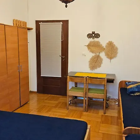 Moc Albergue