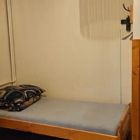 Moc Hostel *