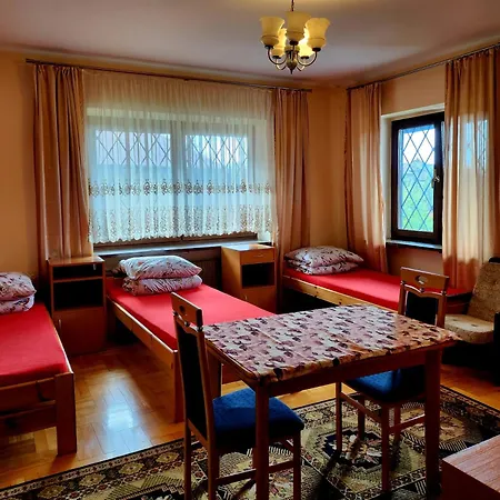 Moc Hostel *
